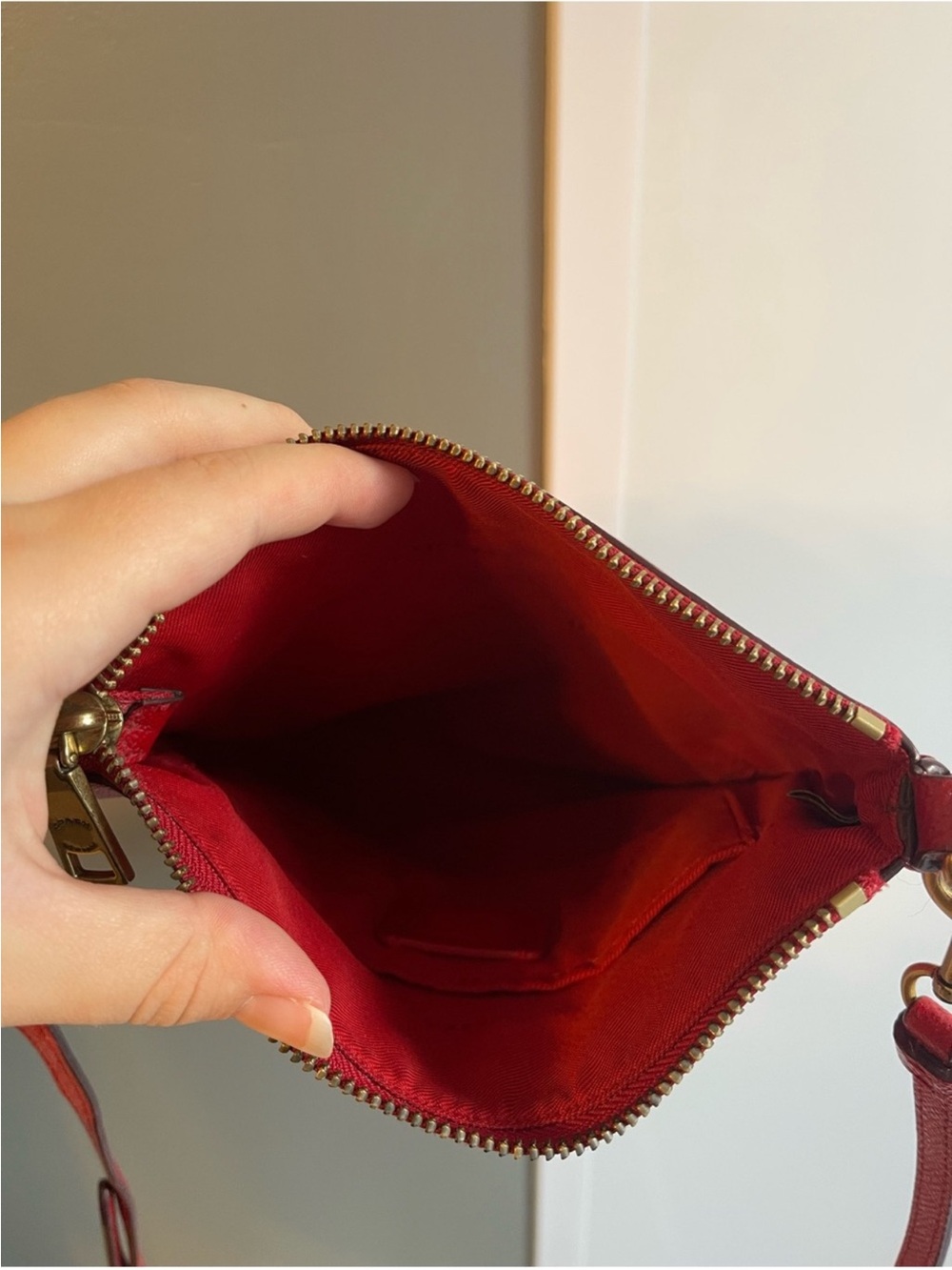 Coach red crossbody - Picture 9 of 10